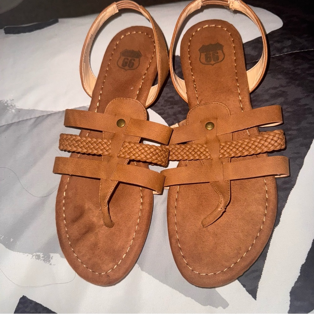 Women's Tan Sandals